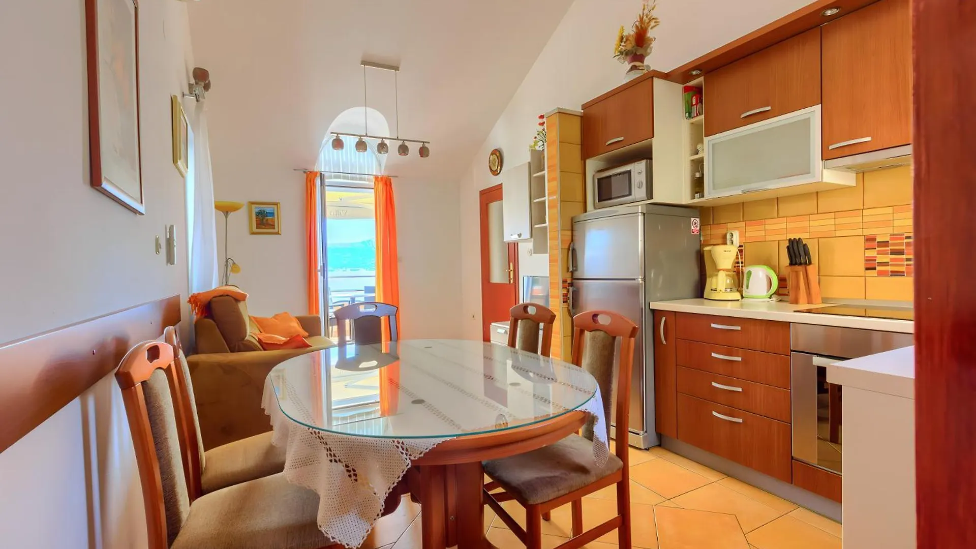 Villa Jela Trogir 0*,